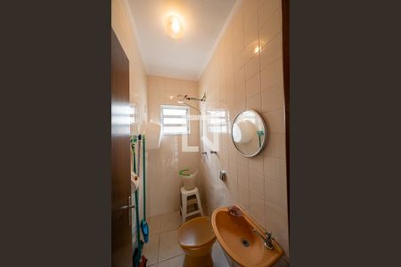 Casa à venda com 199m², 3 quartos e 2 vagasBanheiro de Serviço