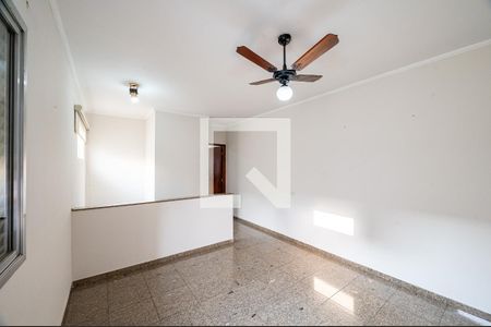 Casa à venda com 199m², 3 quartos e 2 vagasHall dos Quartos