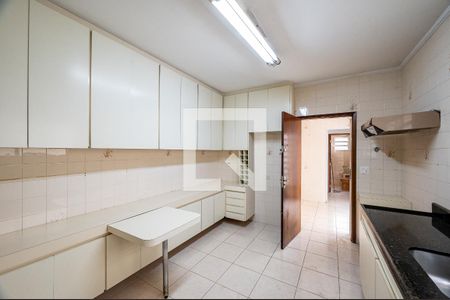 Casa à venda com 199m², 3 quartos e 2 vagasCozinha