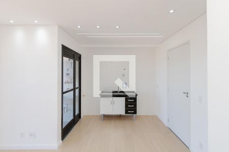 Sala/Cozinha de apartamento para alugar com 2 quartos, 40m² em Parque Maria Helena, São Paulo