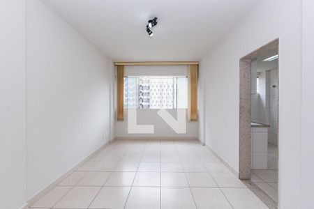 Sala de apartamento à venda com 2 quartos, 75m² em Funcionários, Belo Horizonte