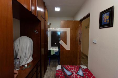 Casa à venda com 78m², 4 quartos e 2 vagasQuarto 2