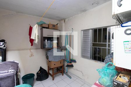 Casa à venda com 78m², 4 quartos e 2 vagasÁrea de Serviço