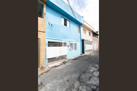 Casa à venda com 78m², 4 quartos e 2 vagasFachada