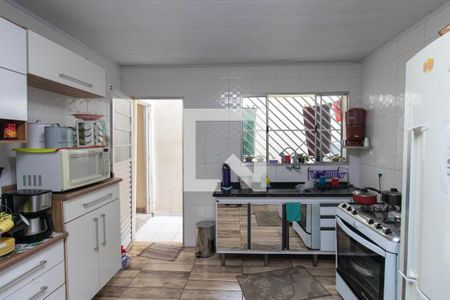 Casa à venda com 78m², 4 quartos e 2 vagasCozinha