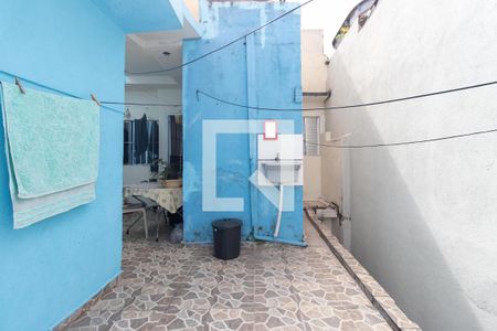Casa à venda com 78m², 4 quartos e 2 vagasQuintal