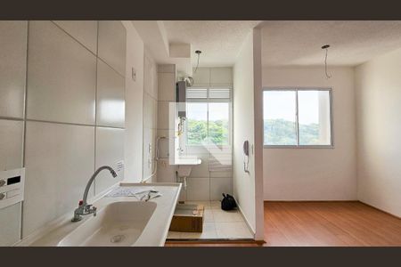 Sala/Cozinha de apartamento para alugar com 2 quartos, 35m² em Usina Piratininga, São Paulo