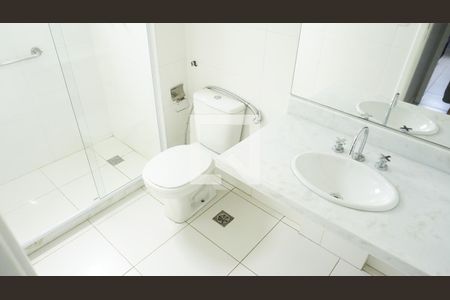 Apartamento à venda com 67m², 2 quartos e 1 vagaBanheiro Social