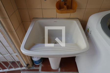 Casa à venda com 129m², 2 quartos e 1 vagaÁrea de serviço