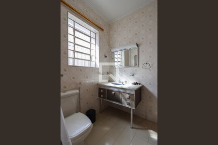 Casa à venda com 129m², 2 quartos e 1 vagaBanheiro