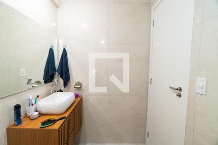 Banheiro da Suíte de apartamento para alugar com 2 quartos, 61m² em Vila Guarani, São Paulo