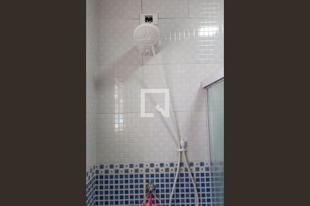 Casa à venda com 100m², 3 quartos e 2 vagasBanheiro