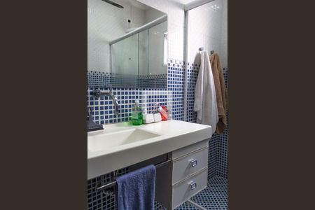 Casa à venda com 100m², 3 quartos e 2 vagasBanheiro