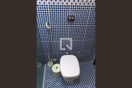 Casa à venda com 100m², 3 quartos e 2 vagasBanheiro