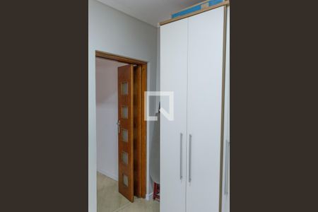 Casa à venda com 100m², 3 quartos e 2 vagasQuarto 3