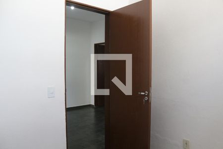 Quarto 2 de casa para alugar com 2 quartos, 60m² em Paulo Vi, Belo Horizonte