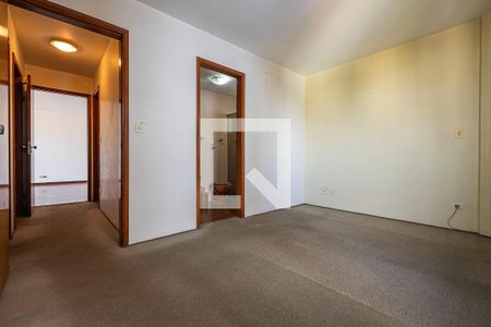 Suíte de apartamento à venda com 3 quartos, 114m² em Vila Madalena, São Paulo