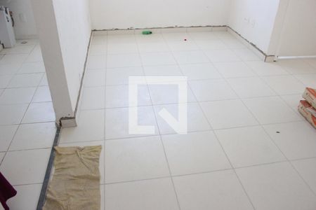 Sala de apartamento para alugar com 2 quartos, 42m² em Vila Nova Bonsucesso, Guarulhos