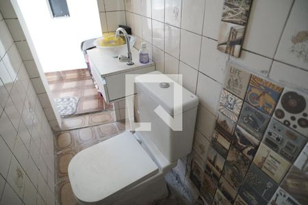 Banheiro da Suíte de casa à venda com 2 quartos, 100m² em Jardim Monjolo, São Paulo
