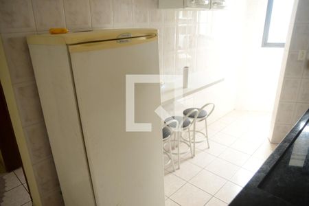 Cozinha de apartamento para alugar com 1 quarto, 50m² em Mirim, Praia Grande