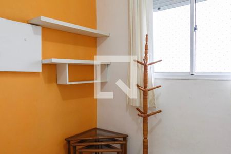 Quarto 1 de apartamento para alugar com 2 quartos, 58m² em Teresópolis, Porto Alegre