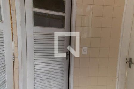 Apartamento à venda com 149m², 3 quartos e sem vaga Apartamento à venda com 149m², 3 quartos e sem vagaBanheiro de Serviço