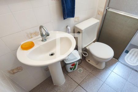 Apartamento para alugar com 48m², 1 quarto e 2 vagas Apartamento para alugar com 48m², 1 quarto e 2 vagasBanheiro