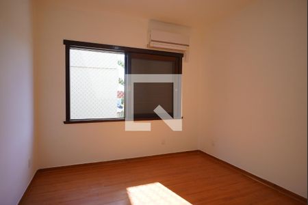 Quarto 2 de apartamento para alugar com 3 quartos, 100m² em Chácara das Pedras, Porto Alegre