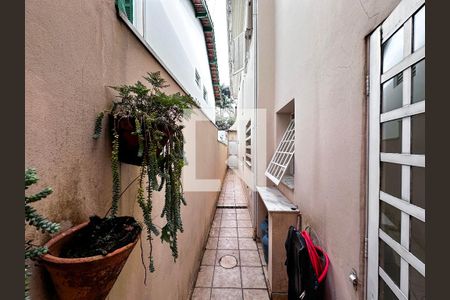 Casa para alugar com 110m², 2 quartos e 1 vagaQuintal