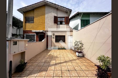 Casa para alugar com 110m², 2 quartos e 1 vagaFachada Casa