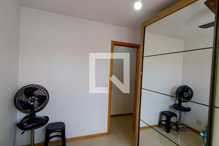 Quarto 1 de apartamento para alugar com 2 quartos, 60m² em Taquara, Rio de Janeiro