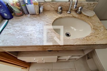 Apartamento à venda com 60m², 2 quartos e 1 vagaBanheiro Quarto 2