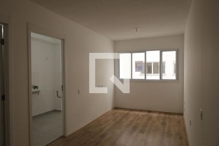 Sala de apartamento para alugar com 1 quarto, 27m² em Conjunto Residencial José Bonifácio, São Paulo