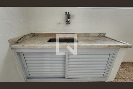 Apartamento para alugar com 60m², 2 quartos e 1 vaga Apartamento para alugar com 60m², 2 quartos e 1 vagaCozinha - Armários