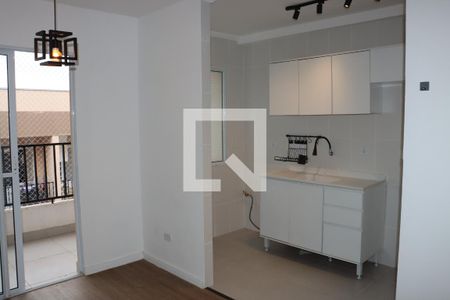 Sala de apartamento para alugar com 2 quartos, 43m² em Jardim da Glória, Cotia