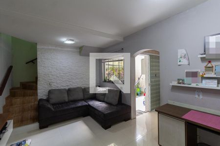 Sala de casa para alugar com 2 quartos, 100m² em Vila Curuçá Velha, São Paulo