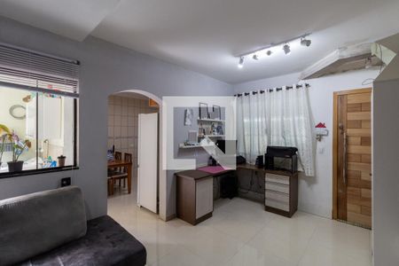 Sala de casa à venda com 2 quartos, 100m² em Vila Curuçá Velha, São Paulo