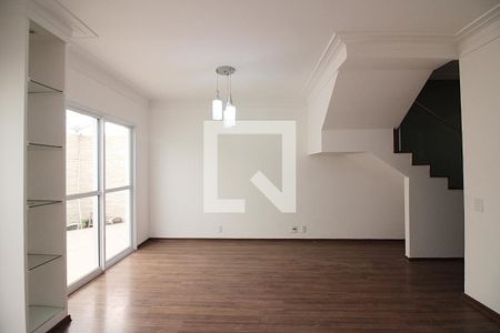 Sala de casa de condomínio à venda com 3 quartos, 120m² em Vila Planalto, São Bernardo do Campo