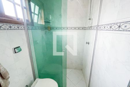 Casa para alugar com 75m², 2 quartos e 1 vaga Casa para alugar com 75m², 2 quartos e 1 vagaBanheiro da Suíte 1