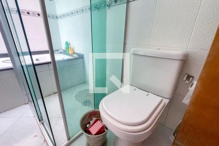 Casa para alugar com 75m², 2 quartos e 1 vaga Casa para alugar com 75m², 2 quartos e 1 vagaBanheiro da Suíte 2