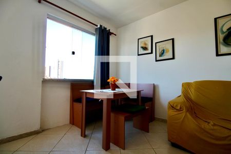 Sala de apartamento para alugar com 1 quarto, 36m² em Jardim Apipema, Salvador