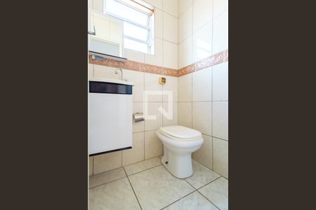 Lavabo de casa para alugar com 3 quartos, 133m² em Penha de França, São Paulo