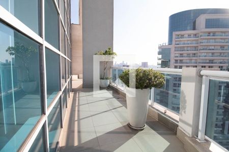 Studio à venda com 40m², 1 quarto e 1 vaga Studio à venda com 40m², 1 quarto e 1 vagaÁrea comum - Salão de festas