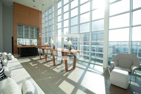 Studio à venda com 40m², 1 quarto e 1 vaga Studio à venda com 40m², 1 quarto e 1 vagaÁrea comum - Salão de festas