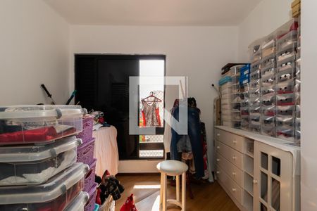 Apartamento à venda com 200m², 4 quartos e 2 vagas Apartamento à venda com 200m², 4 quartos e 2 vagasQuarto 2