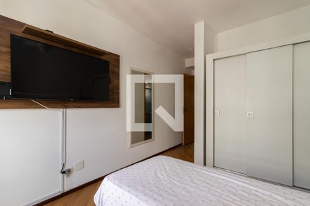 Apartamento à venda com 200m², 4 quartos e 2 vagas Apartamento à venda com 200m², 4 quartos e 2 vagasSuíte 2