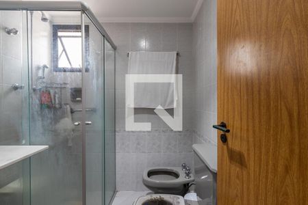 Apartamento à venda com 200m², 4 quartos e 2 vagas Apartamento à venda com 200m², 4 quartos e 2 vagasBanheiro da Suíte 2