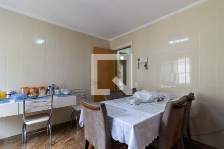 Apartamento à venda com 200m², 4 quartos e 2 vagas Apartamento à venda com 200m², 4 quartos e 2 vagasCopa