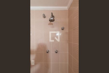 Apartamento à venda com 200m², 4 quartos e 2 vagas Apartamento à venda com 200m², 4 quartos e 2 vagasBanheiro da Suíte 1