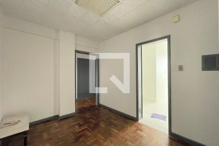 Hall de entrada de apartamento à venda com 3 quartos, 106m² em São Geraldo, Porto Alegre